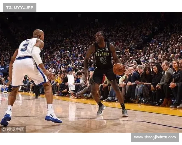 赞比亚球员达卡空翻庆祝失败，未受伤成赛事趣闻